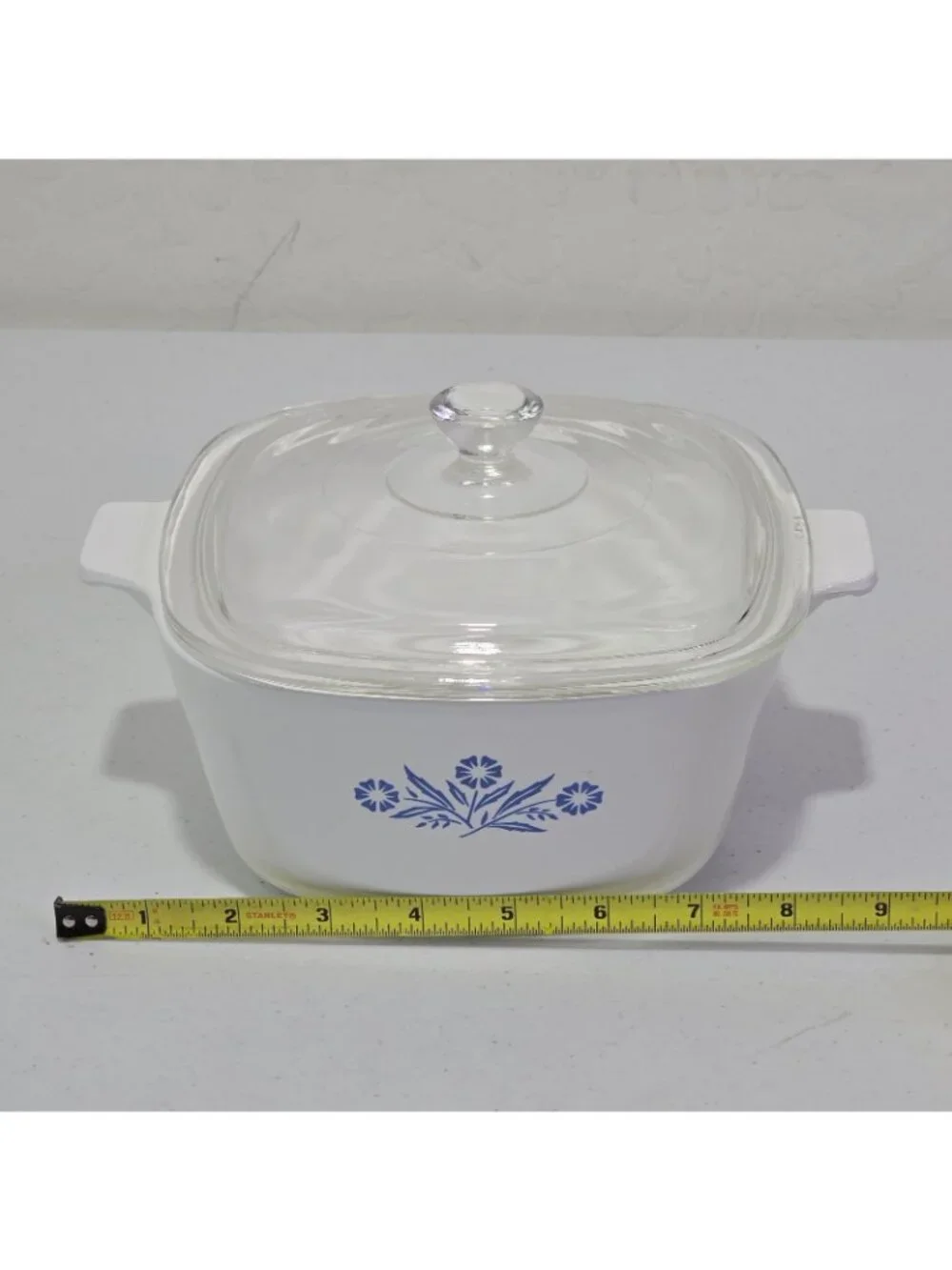 Vintage Corning Ware 1¾ QT. casserole dish in the iconic Blue Cornflower pattern